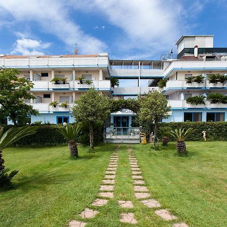 Hotel Marina Roseto Degli Abruzzi Extérieur photo