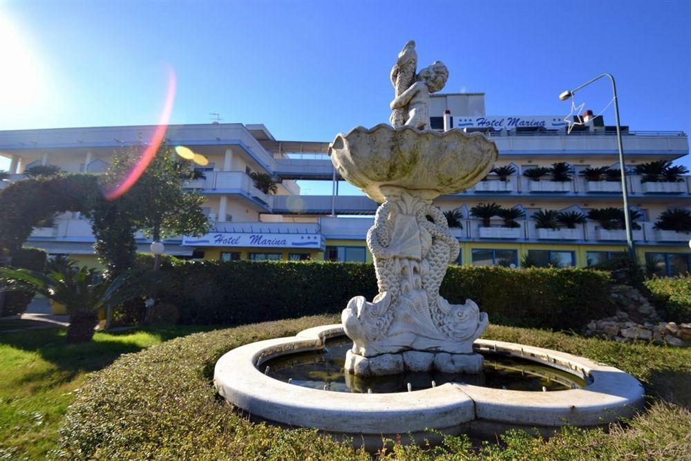 Hotel Marina Roseto Degli Abruzzi Extérieur photo