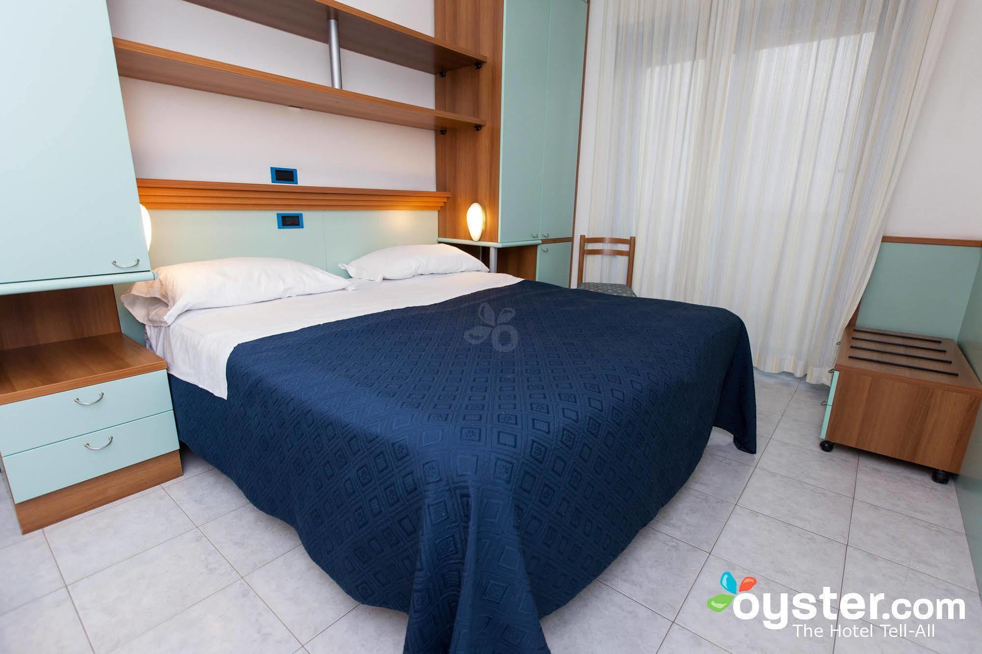 Hotel Marina Roseto Degli Abruzzi Extérieur photo